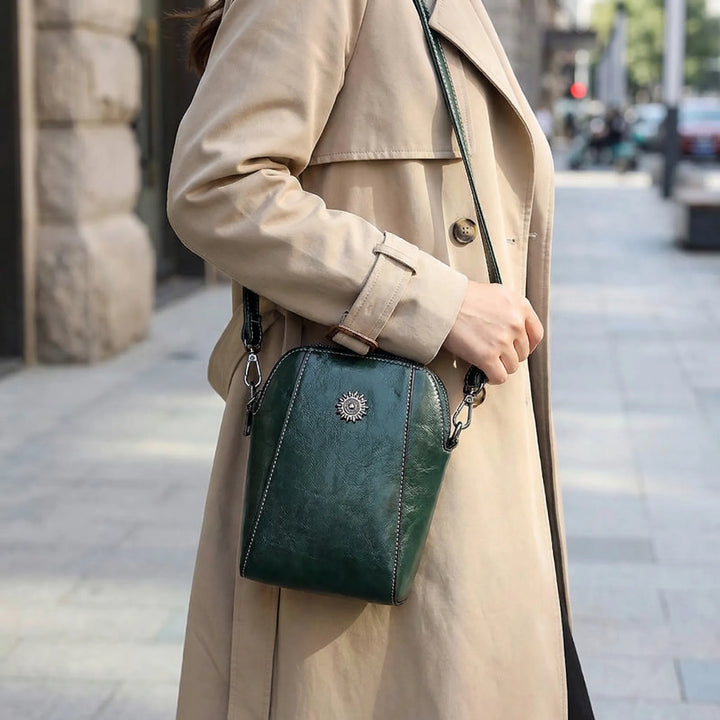 Stylish and Versatile Shoulder Bag for Women
