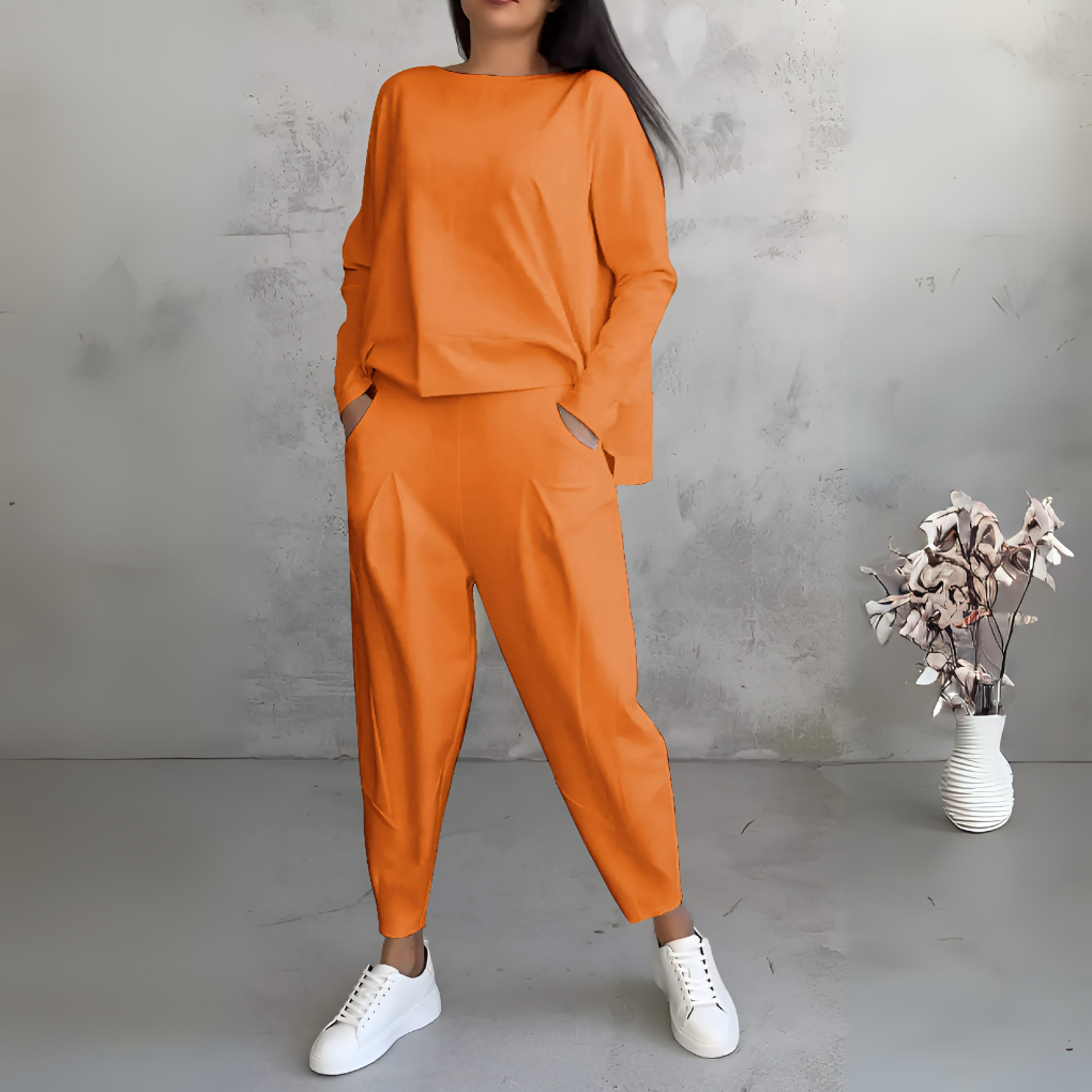 Two-Piece Casual Set with Round Neck and Long Sleeves