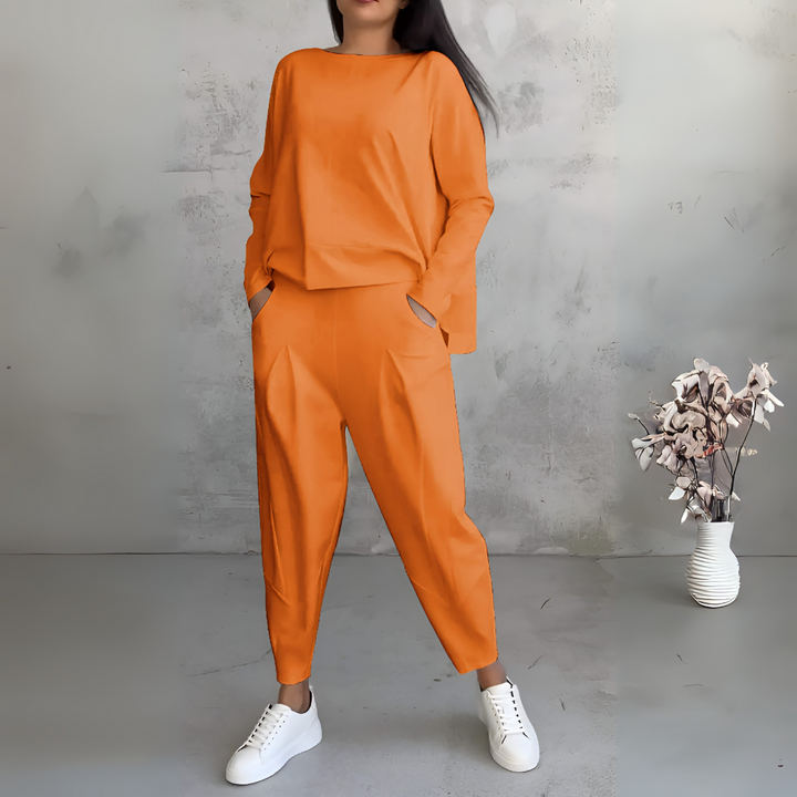 Two-Piece Casual Set with Round Neck and Long Sleeves