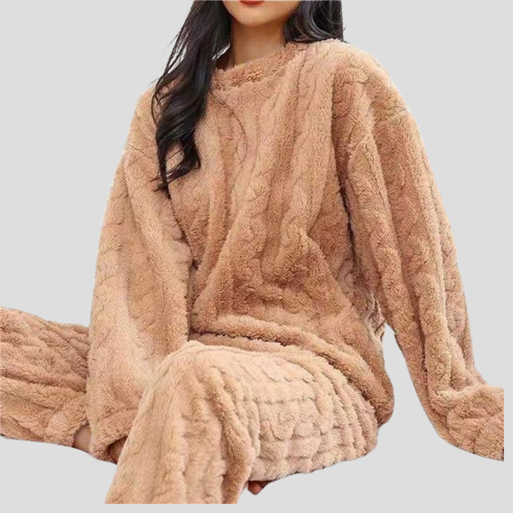 Women’s Fleece Pajama Set