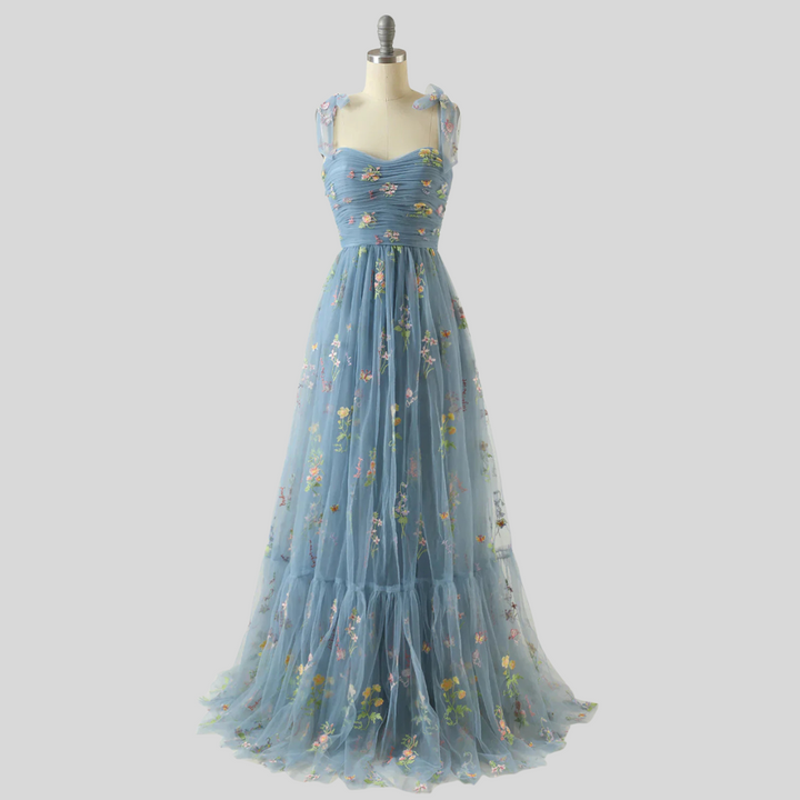 Elegant Embroidered Tulle Ball Gown – Statement Evening Wear