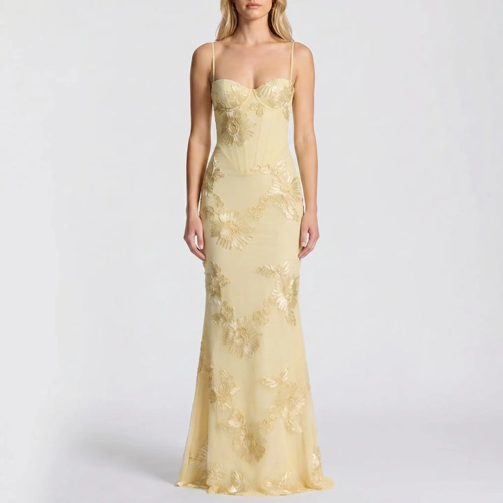 FlorenteFitted Floral Appliqué Maxi Dress