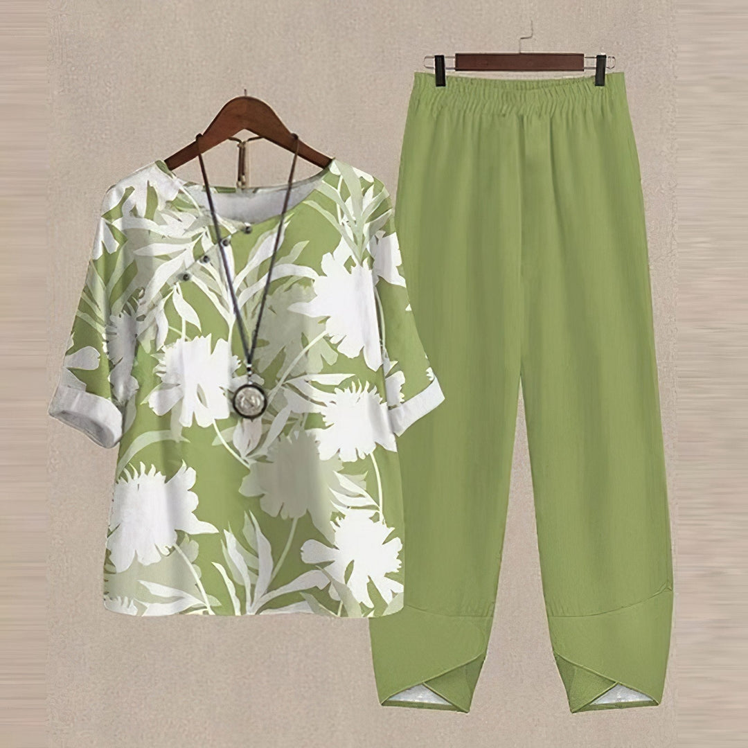 Perfectly Comfortable Elegant Floral 2 Piece Set