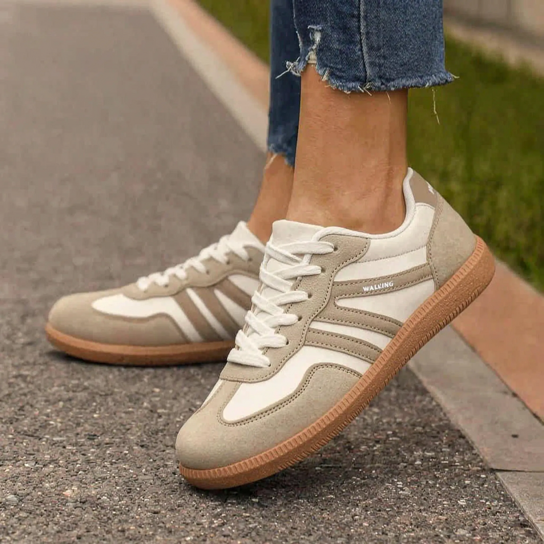 VelvoroFlat Lace-Up Retro-Stripe Trainer