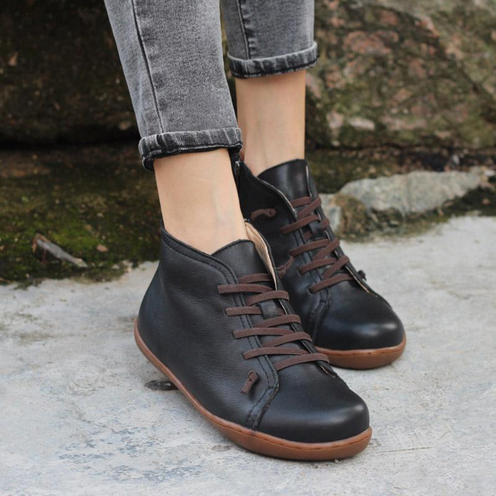 https://cdn.shopify.com/s/files/1/1014/6666/9387/files/dwarves389-2-boots-6-black-fleece-lined-314073.jpg?v=1769454710
