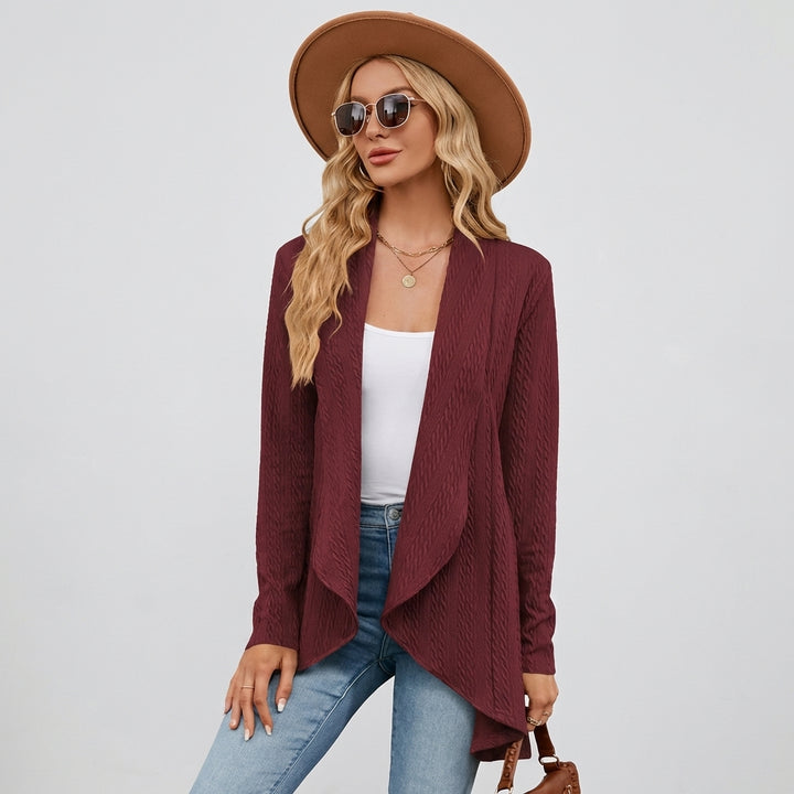 Aurora – Stylish Women's Cardigan for the Autumn Season