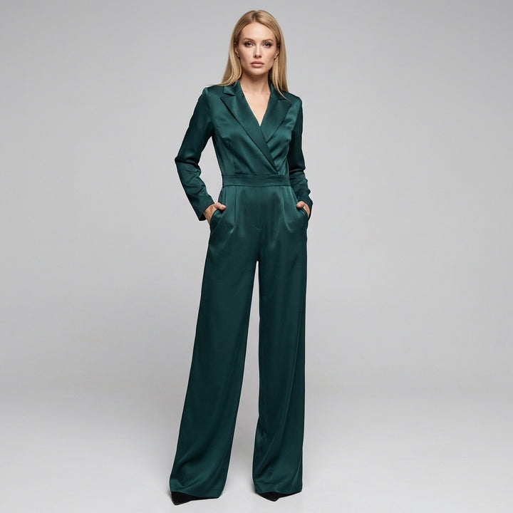 Wide-Strap Women’s Jumpsuit – Sleek Silhouette