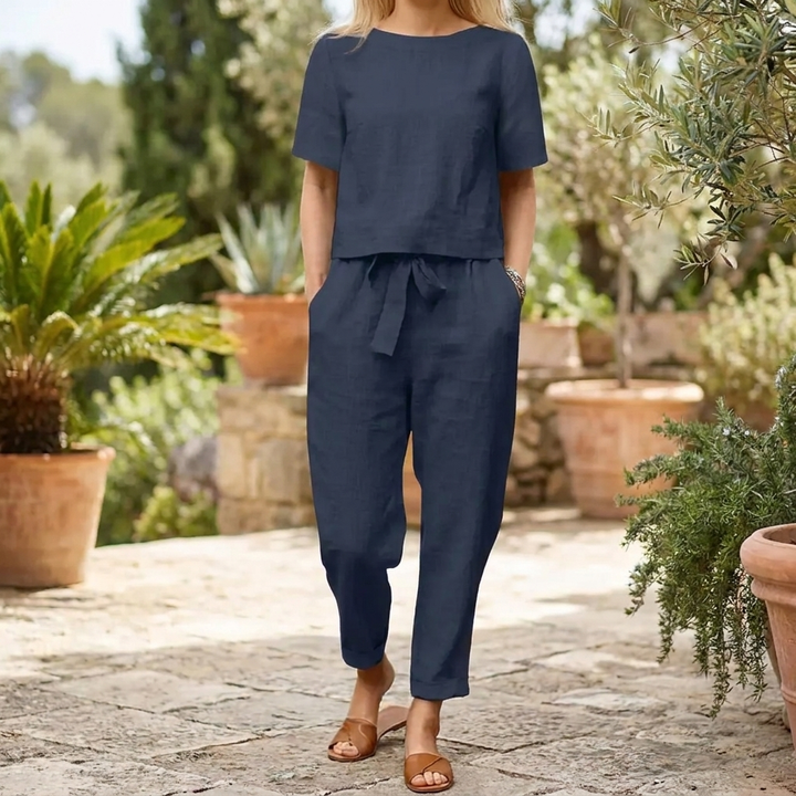 Airy Summer Set Brings Light, Effortless Style to Warm Days