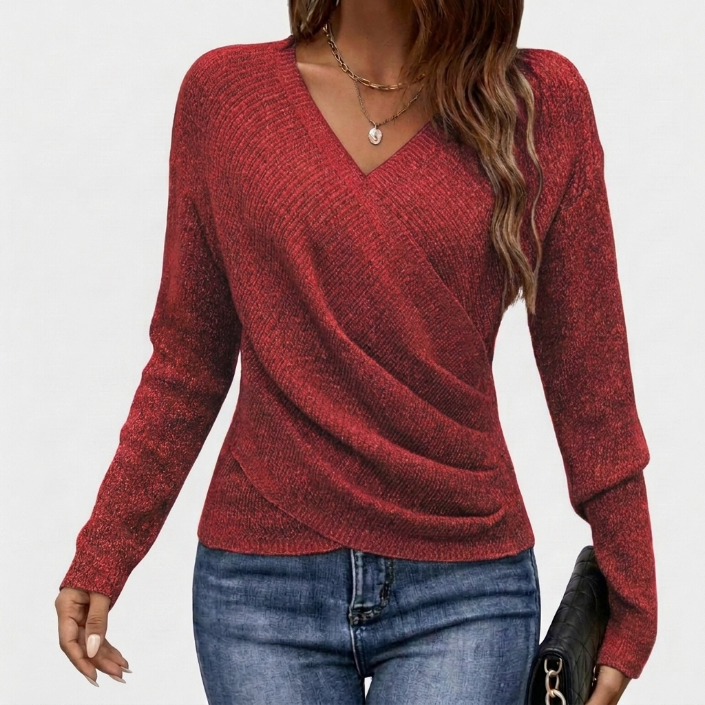 Elegant and Comfortable Sweater Brings Cozy Style to Everyday Looks